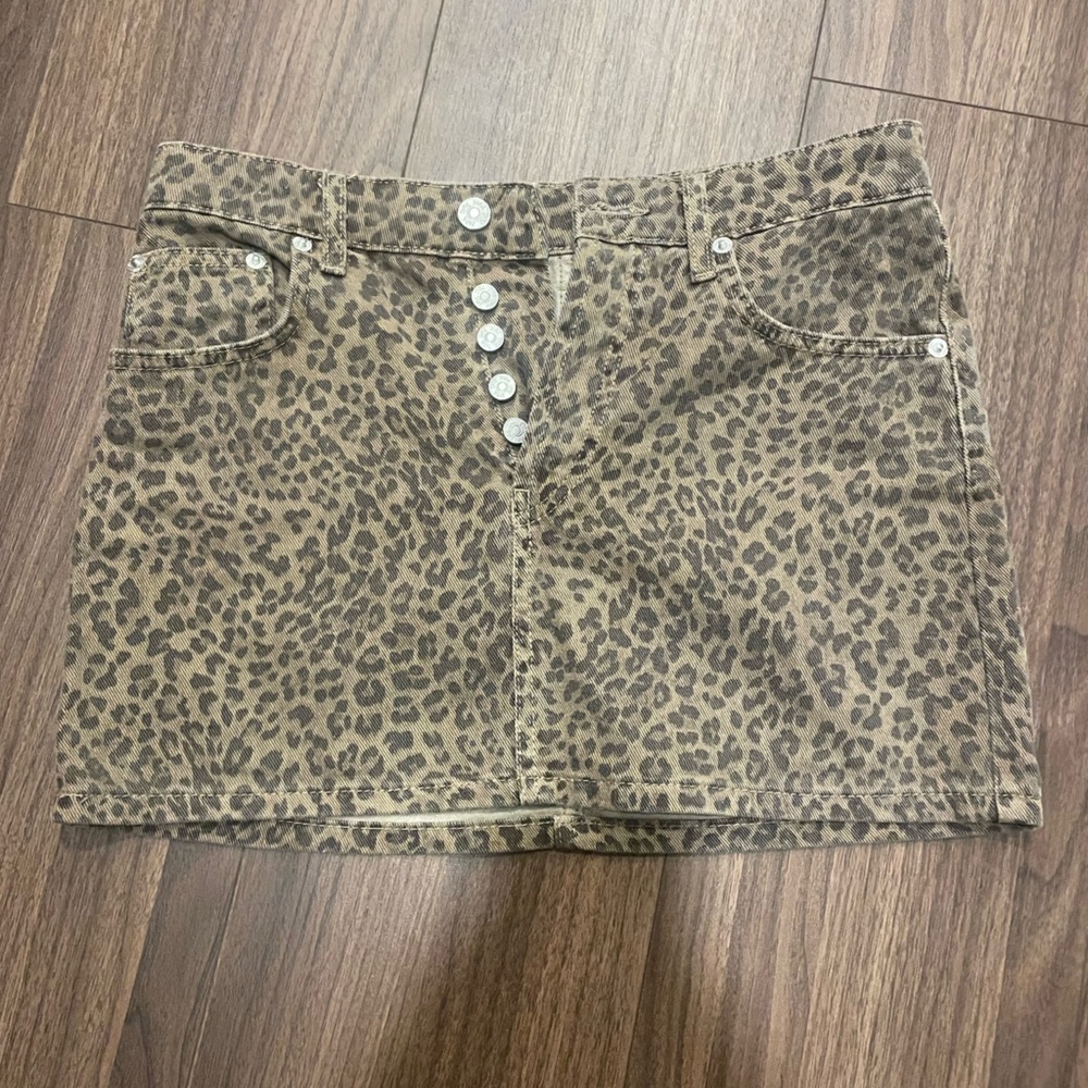 Zara Tan Leopard Print Button Skirt